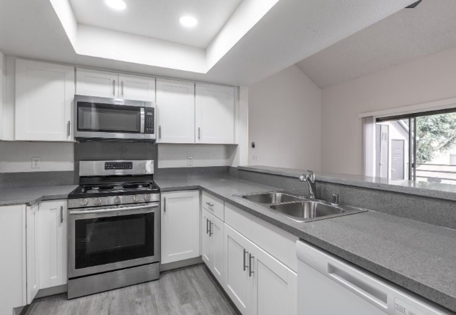 Riverside Apartment: 3573 Columbia Avenue