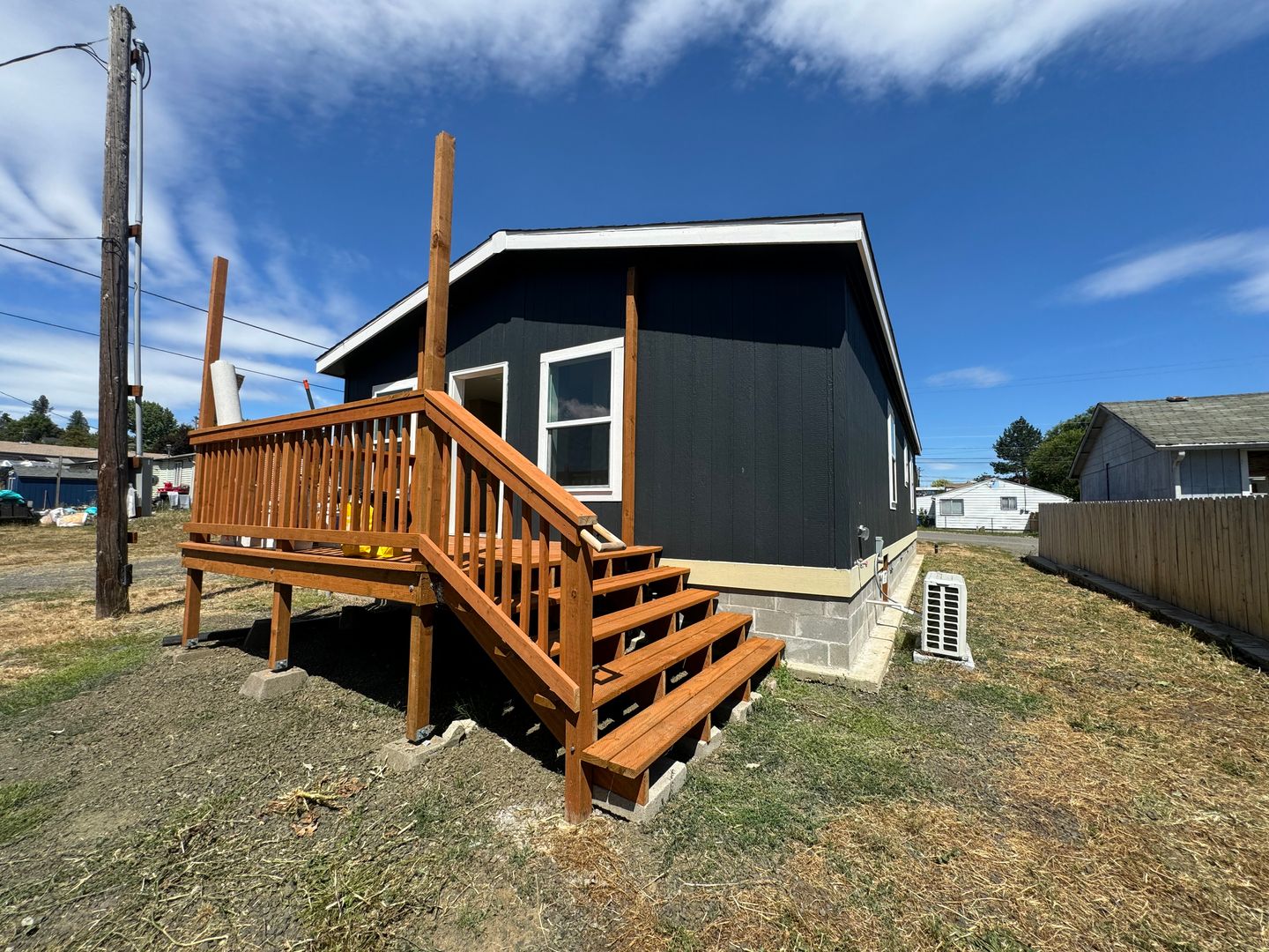 Winston House: 131 SE Darrell Ave.