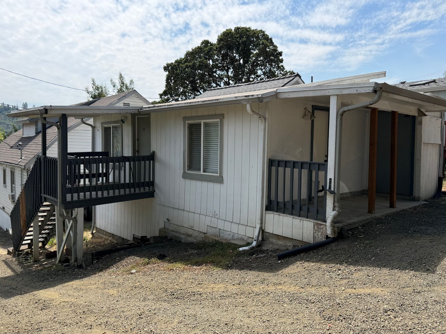 Roseburg Apartment: 2032 NE Oswego Ave.
