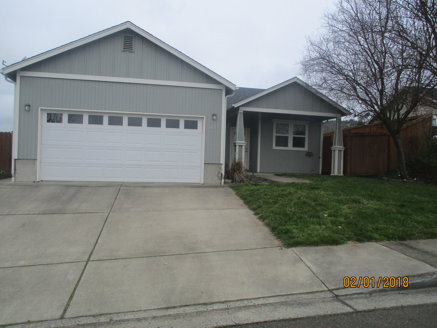 Roseburg House: 655 Callahan Dr.