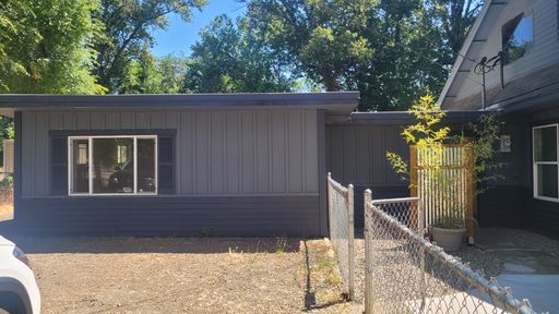 Newly Remodel 1 Bedroom House in Green – photo 1