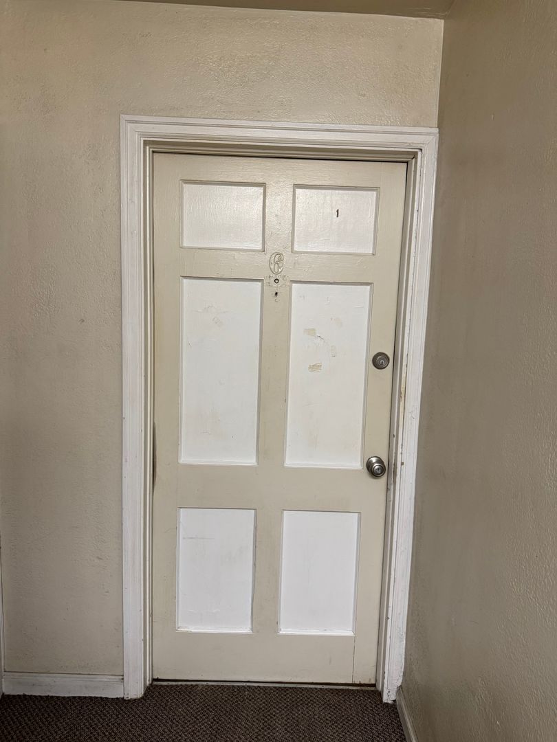 Roseburg Apartment: 620 W Fairhaven Ave