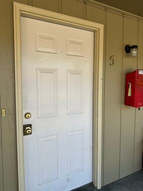 2 Bed 1 Bath Apartment in Sutherlin