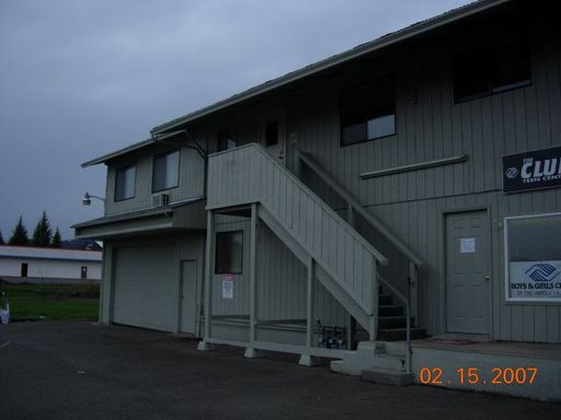 1 Bedroom 1 Bath upstairs Apartment