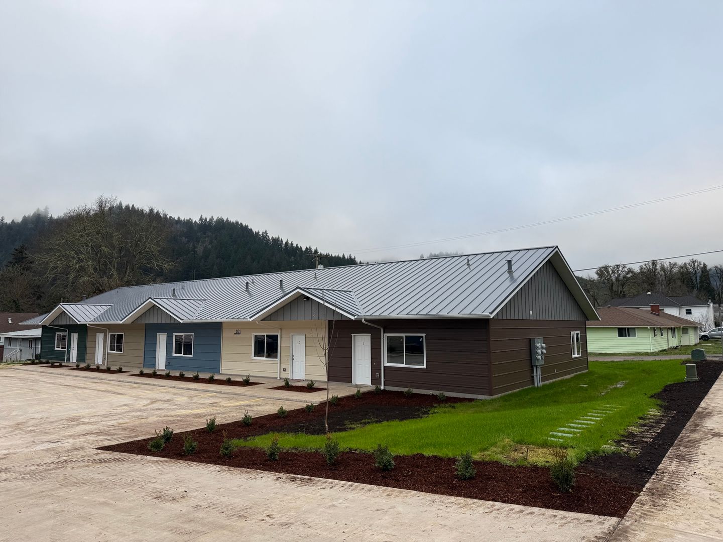 Drain Apartment: 101 S. Main St.