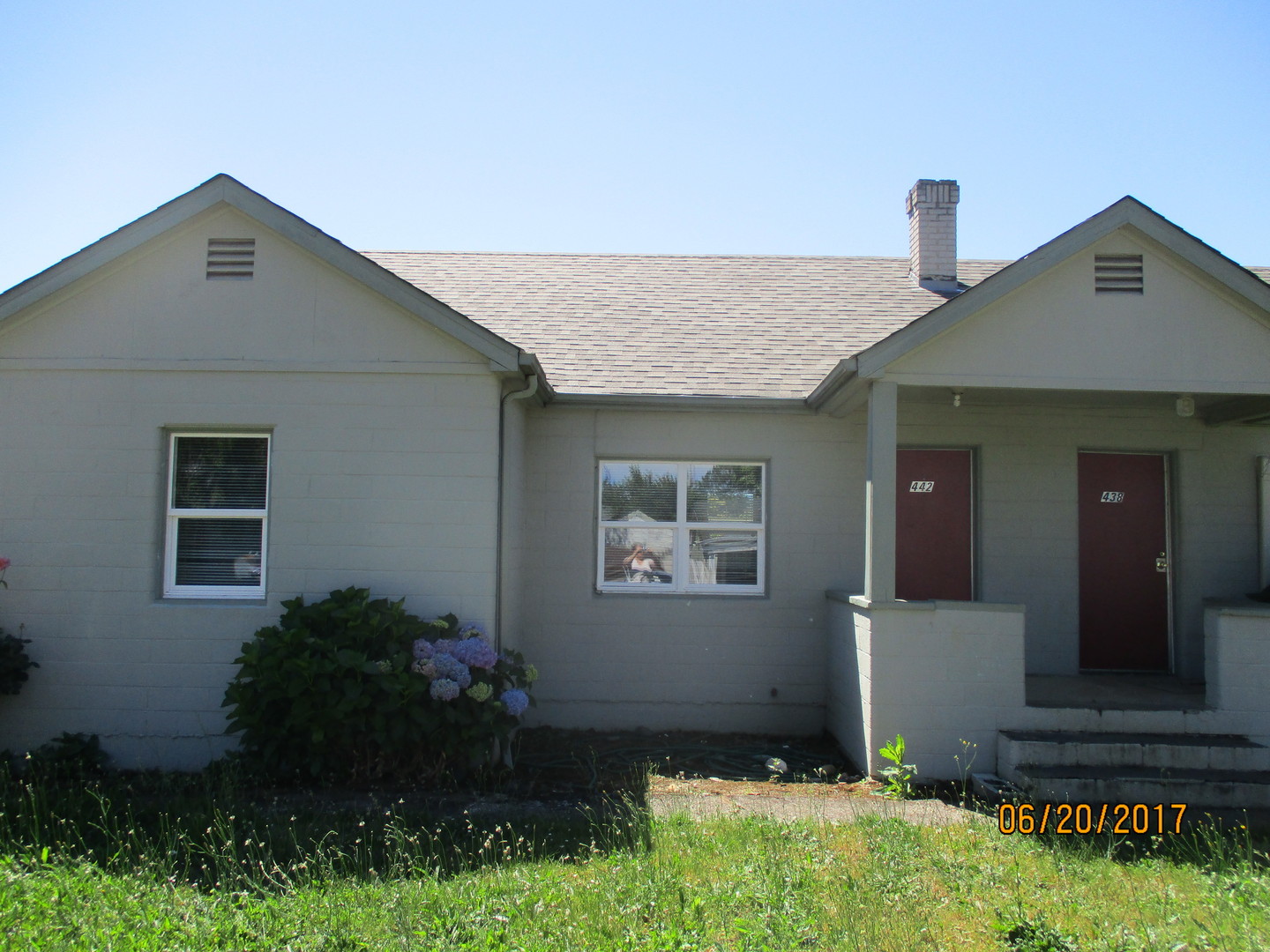 Roseburg Apartment: 442 W. Fair St.