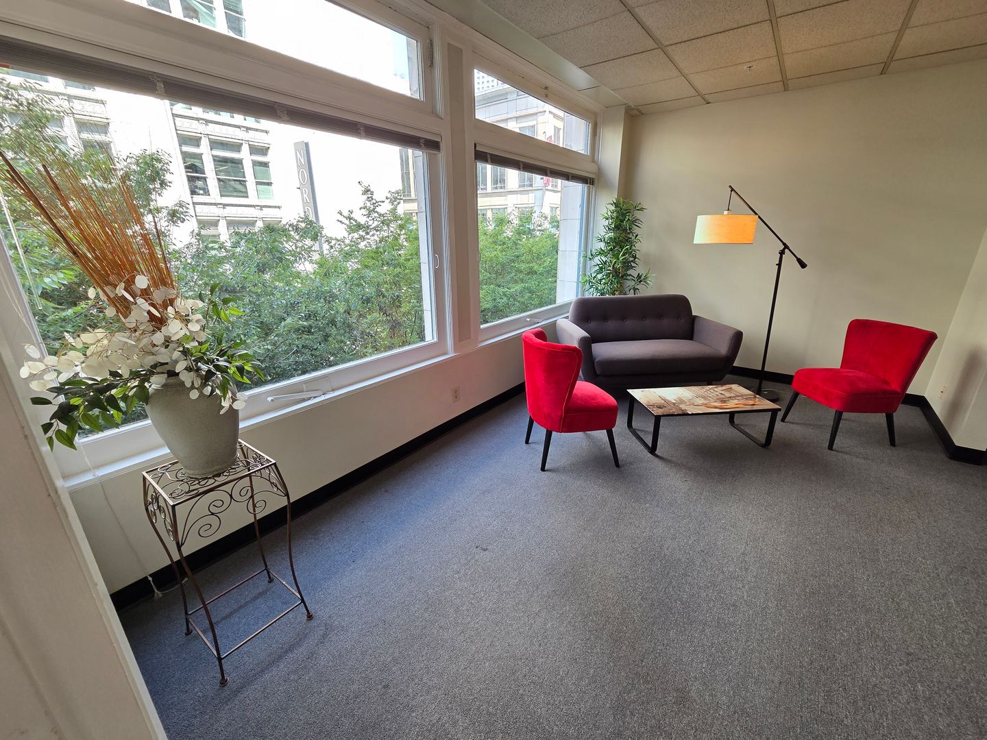 Seattle Apartment: 523 Pine Street