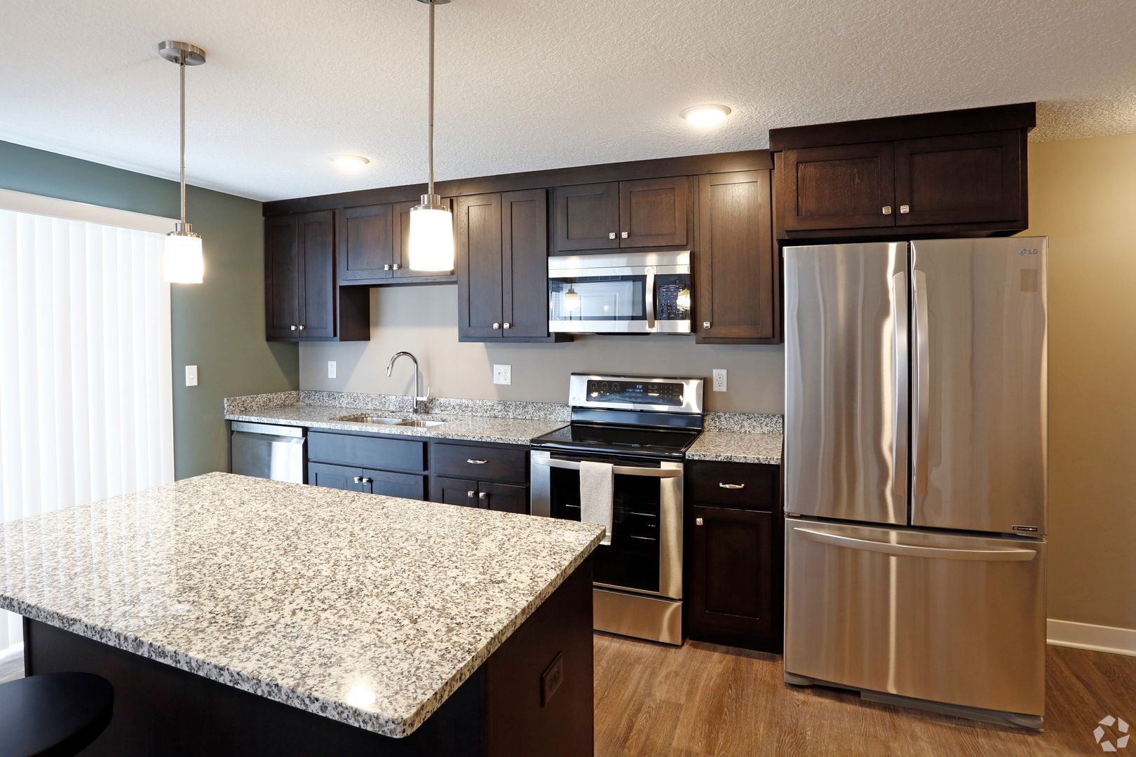 Fort Wayne Apartment: 2907 Westbrook Drive