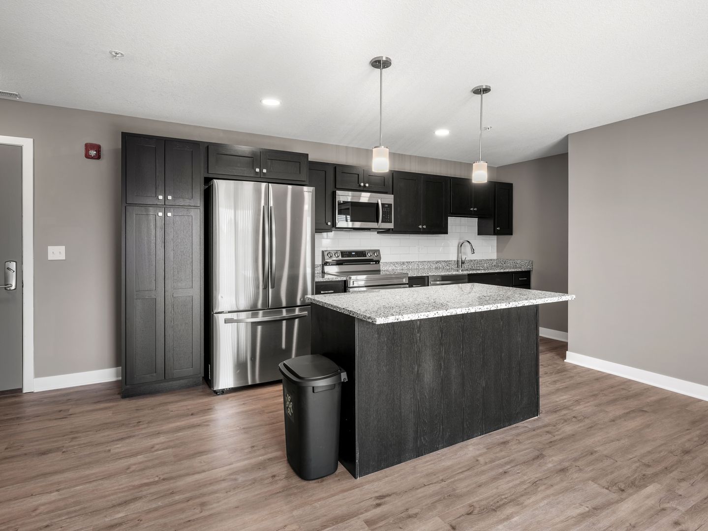 Fort Wayne Apartment: 2827 Westbrook Drive