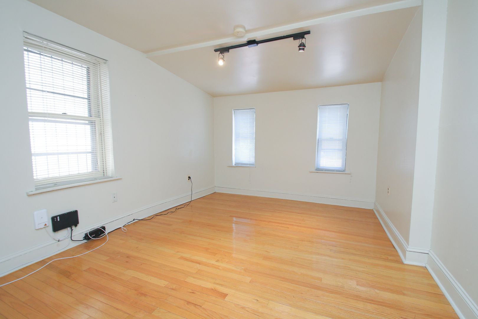 Philadelphia Apartment: 511 S 15th St