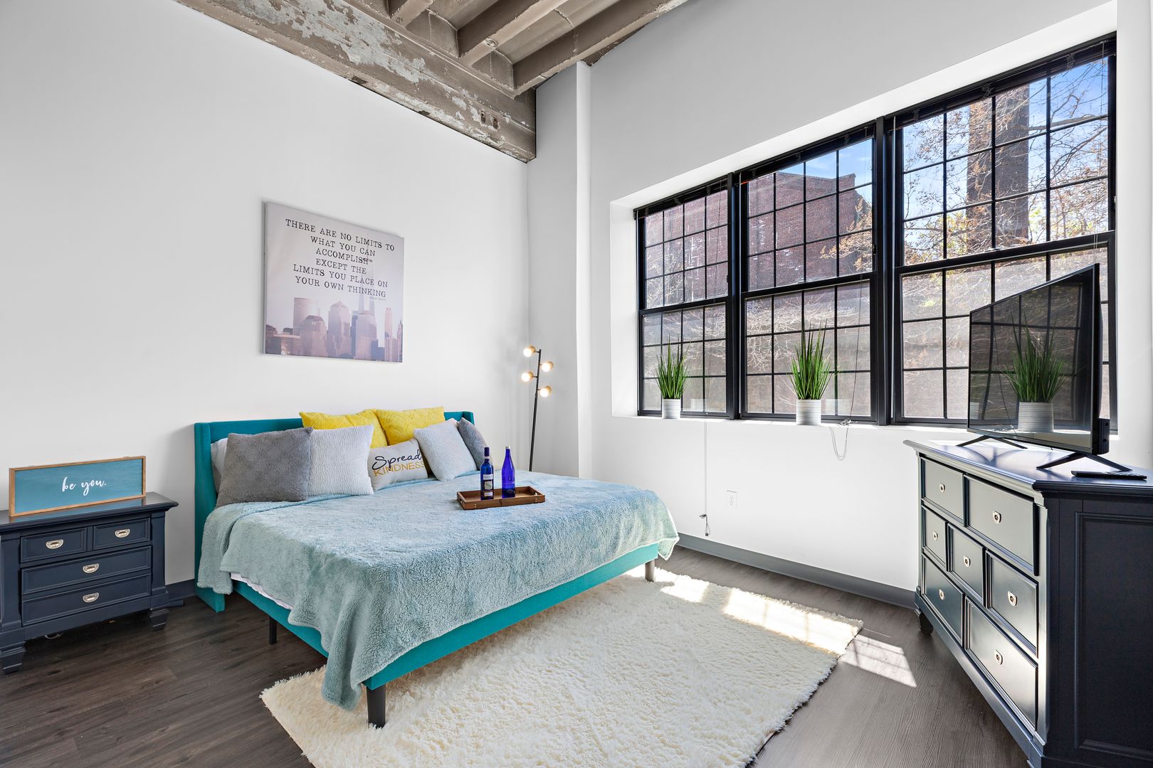 Newark Apartment: 268 Central Ave