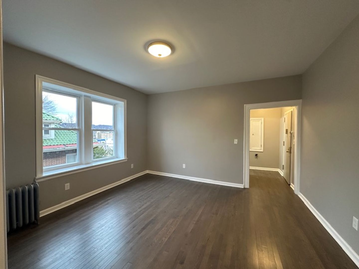 Orange Apartment: 432 Central Ave