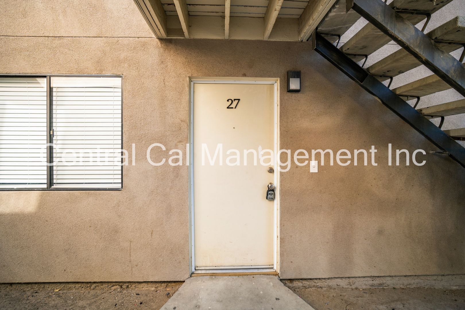 Bakersfield Apartment: 1811 California Ave