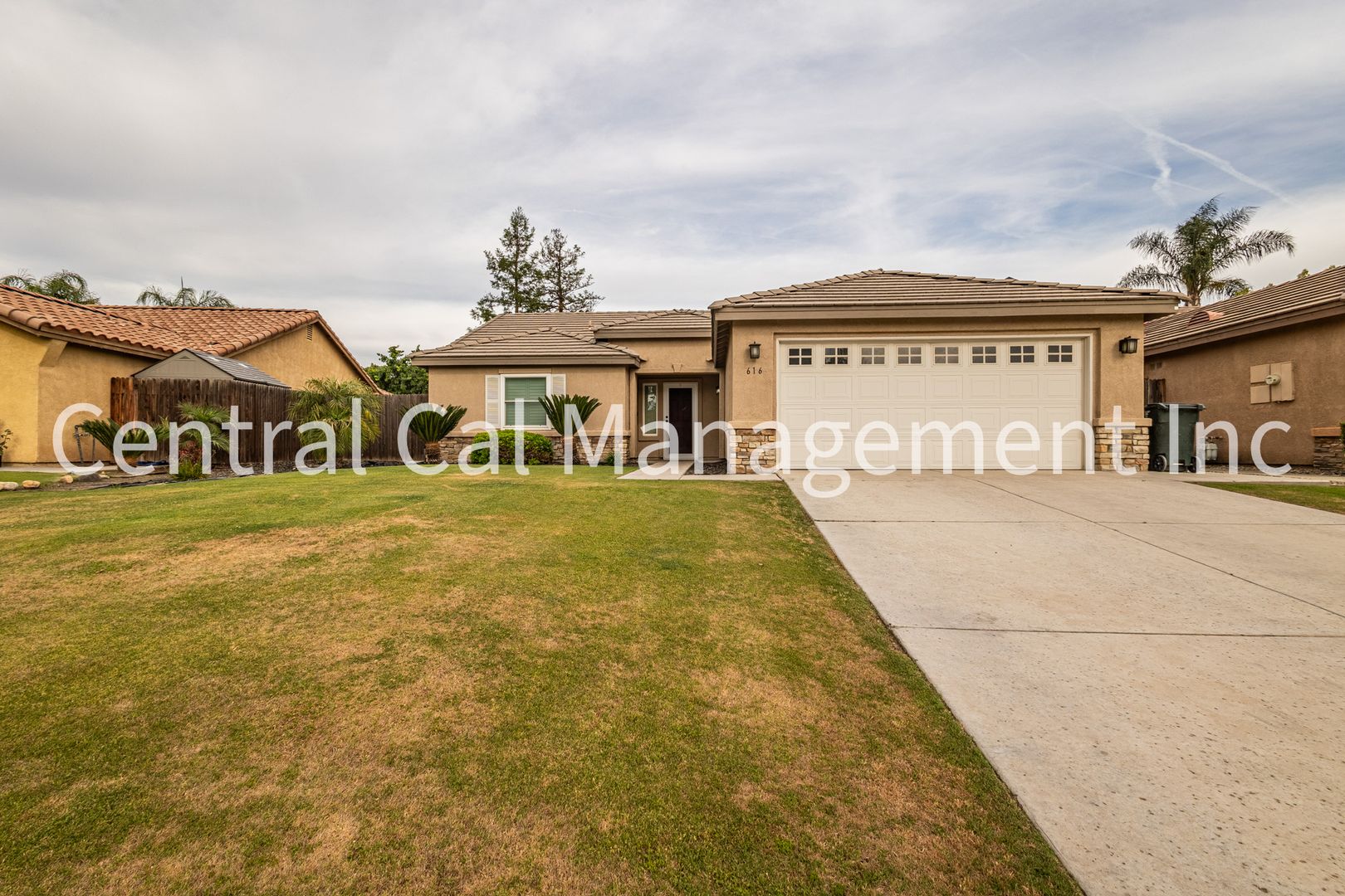 Bakersfield House: 616 Vermillion Dr