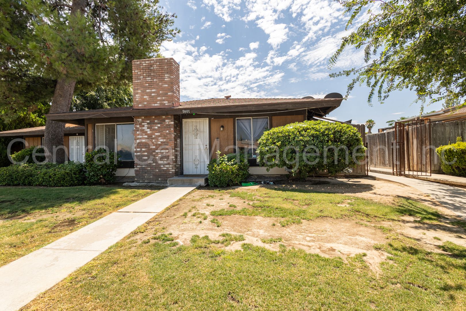 Bakersfield Apartment: 5801 Nogal Ave