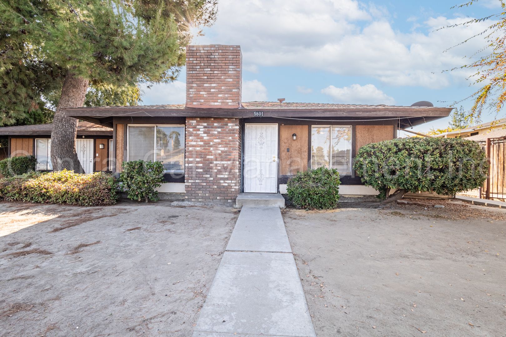 Bakersfield Apartment: 5801 Nogal Ave