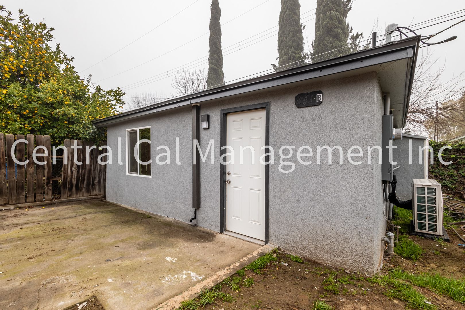 Arvin Apartment: 341 Laurel Avenue