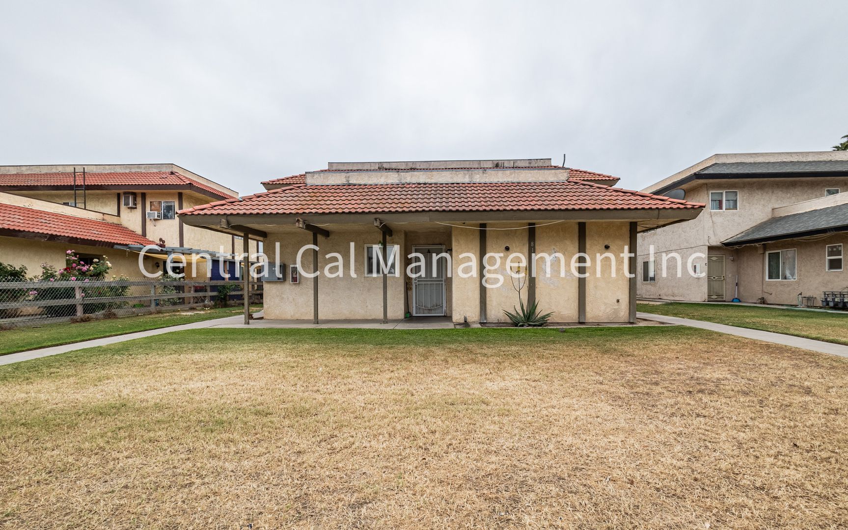 Bakersfield Apartment: 813 Karma Court