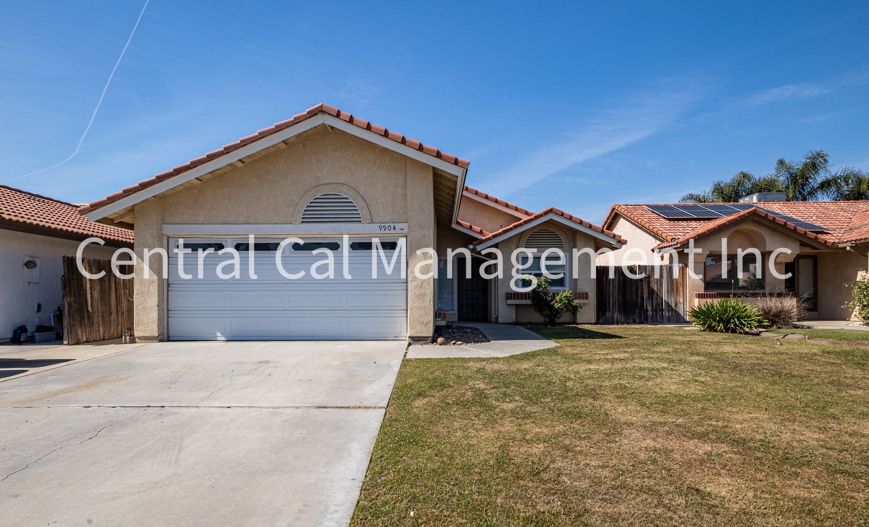 Bakersfield House: 9904 Cimarron Trails Dr