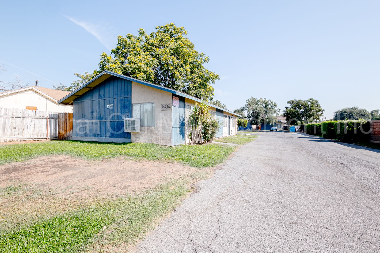 Bakersfield Apartment: 502 Beardsley Avenue