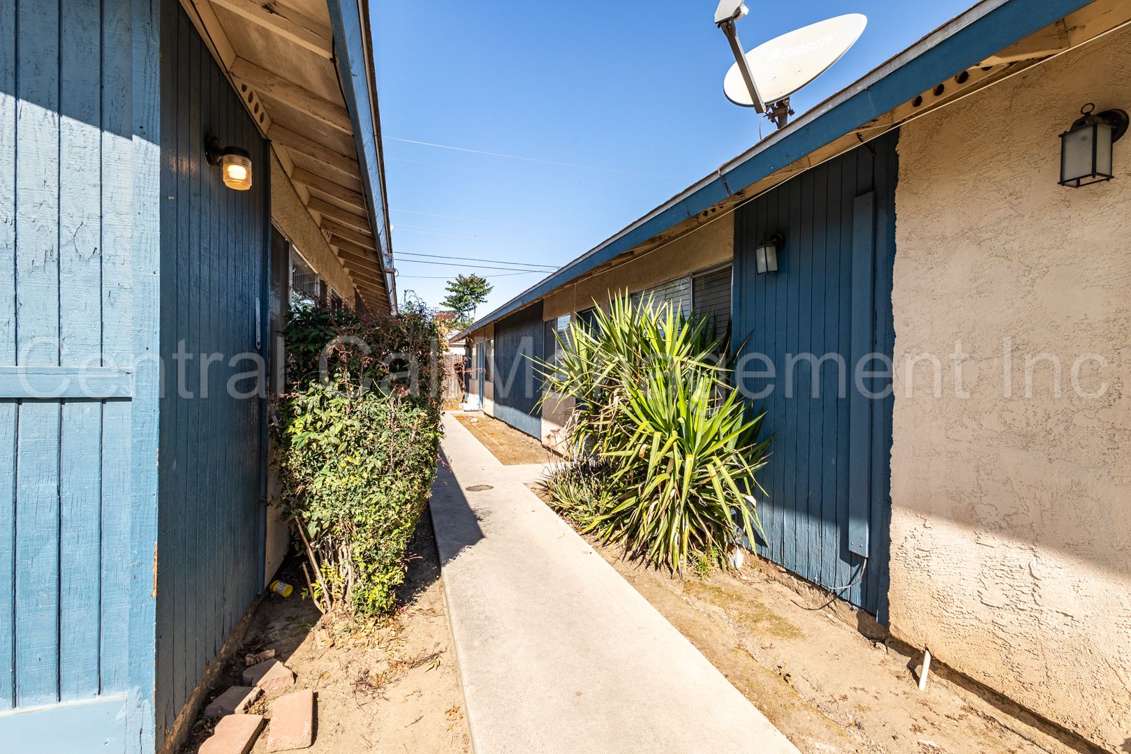 Bakersfield Apartment: 502 Beardsley Avenue