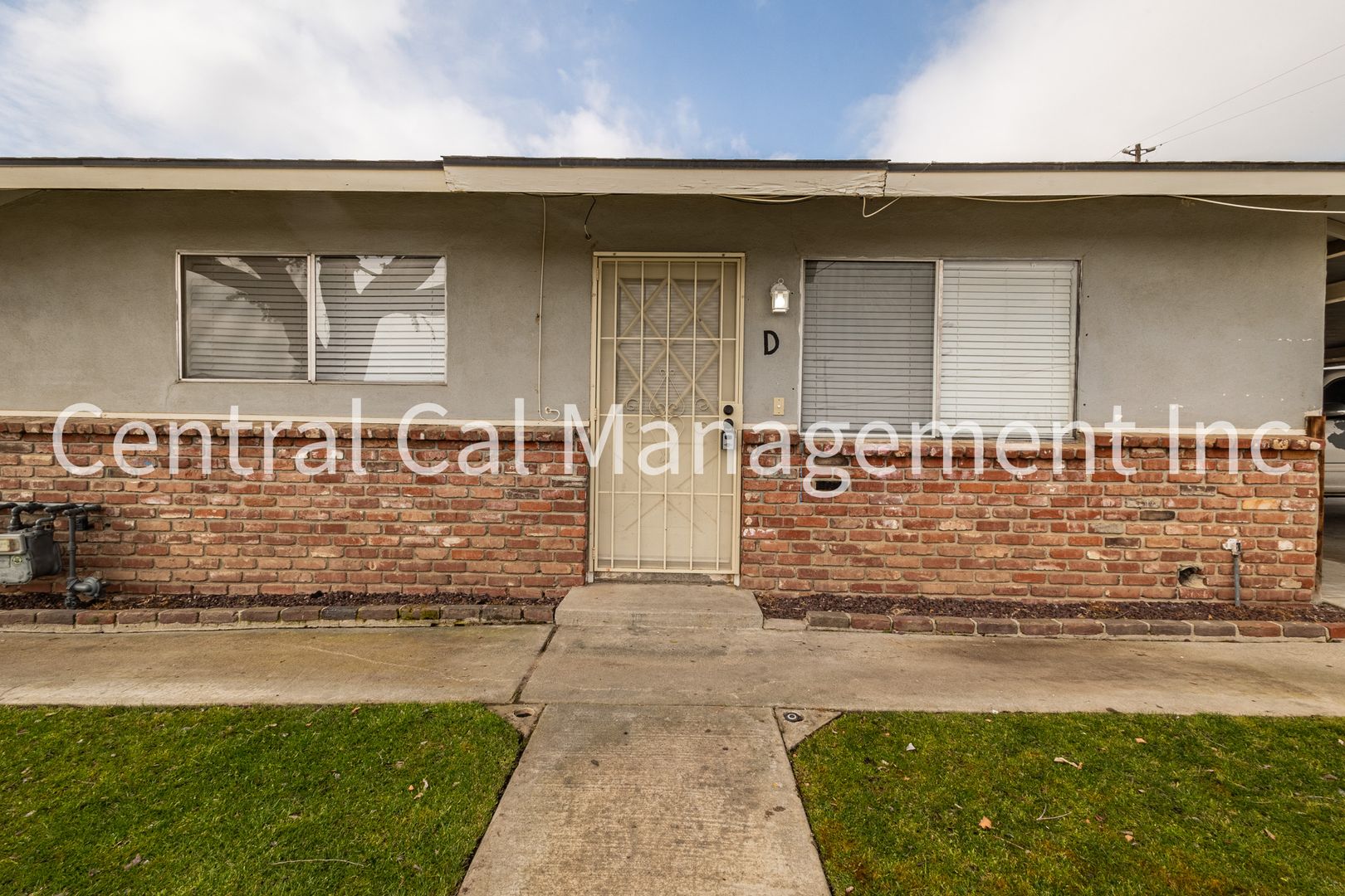 Bakersfield Apartment: 932 Day Ave.