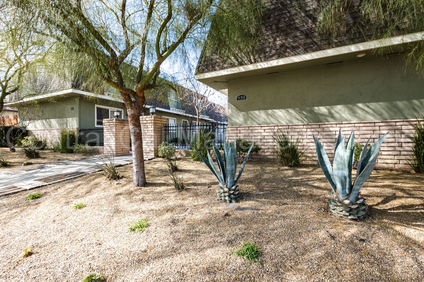 Bakersfield Apartment: 930 Day Ave.