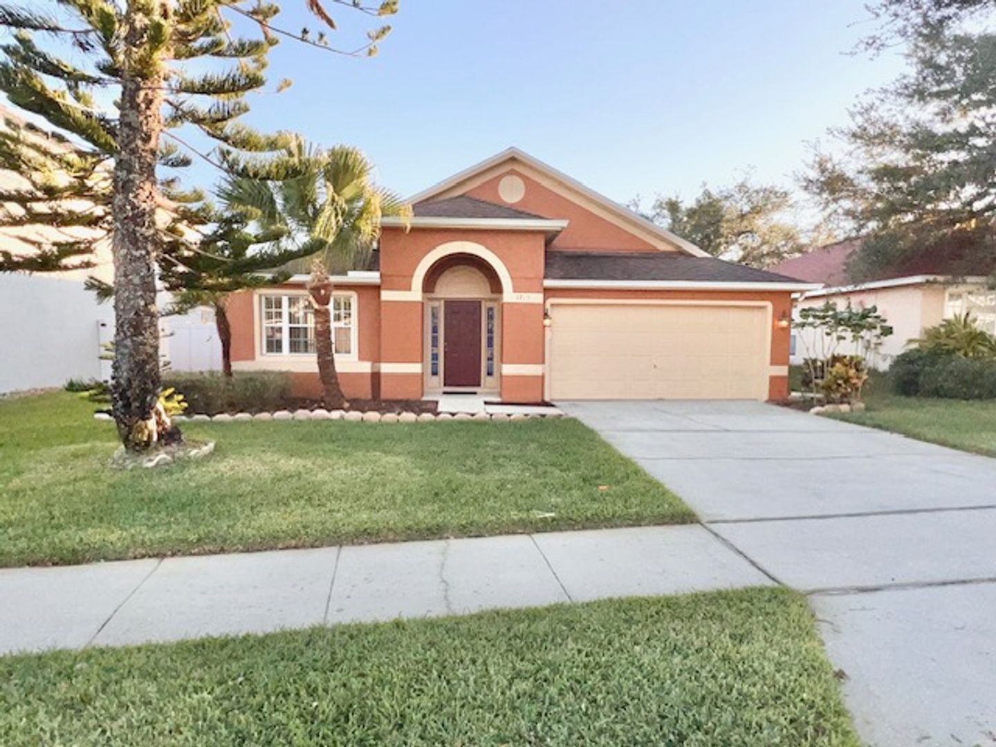 L1769P - 1769 Pine Bay Dr 2 of 12
