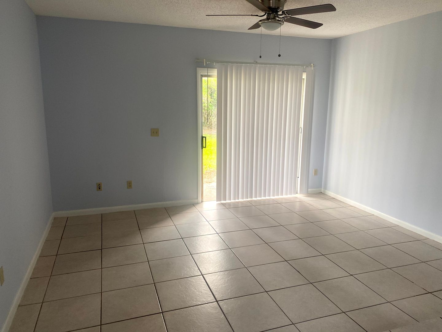 r12086 - 12086 Mendel Drive 3 of 12