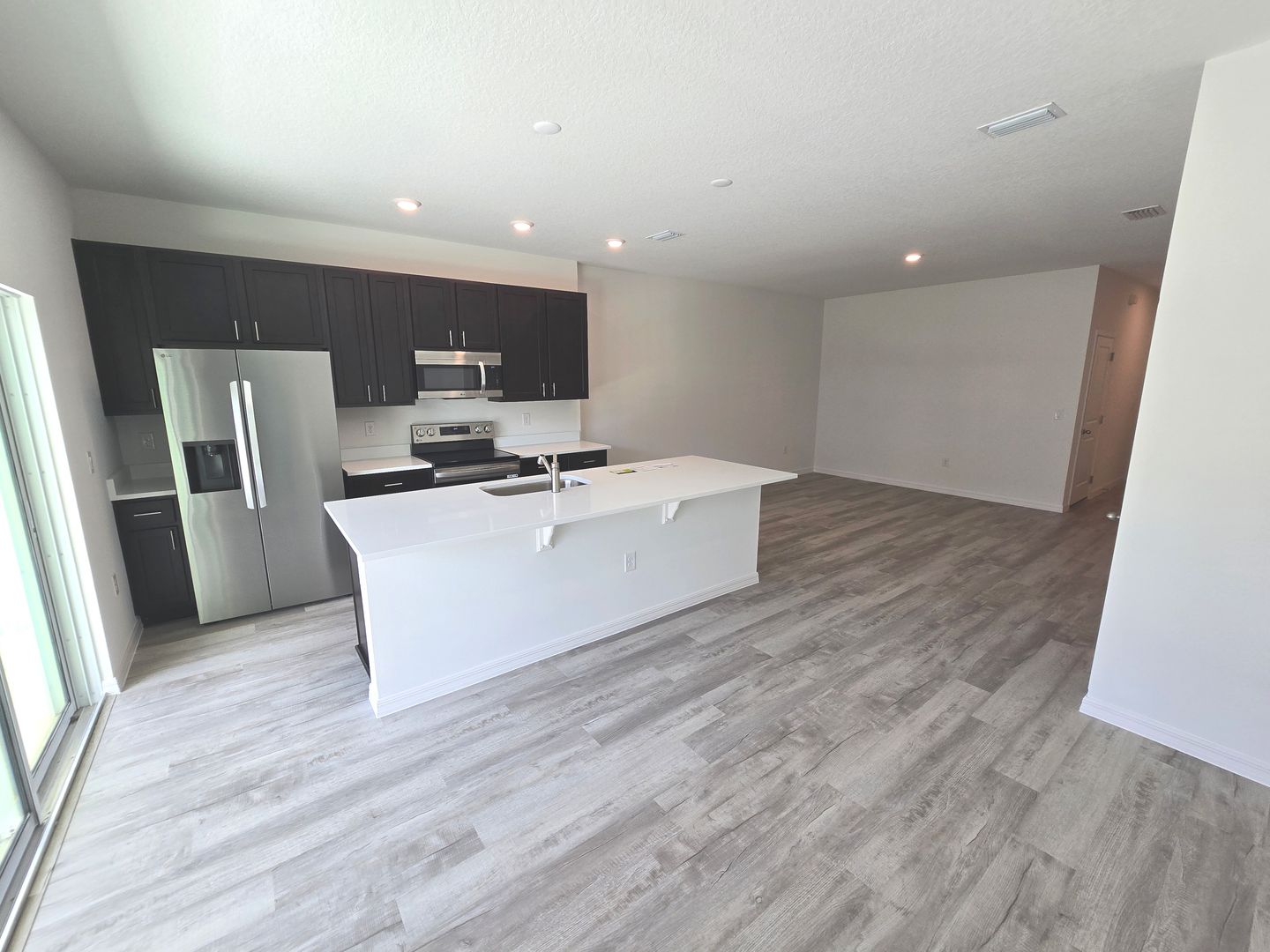 R737MA - 737 Maple Oak Drive 8 of 12
