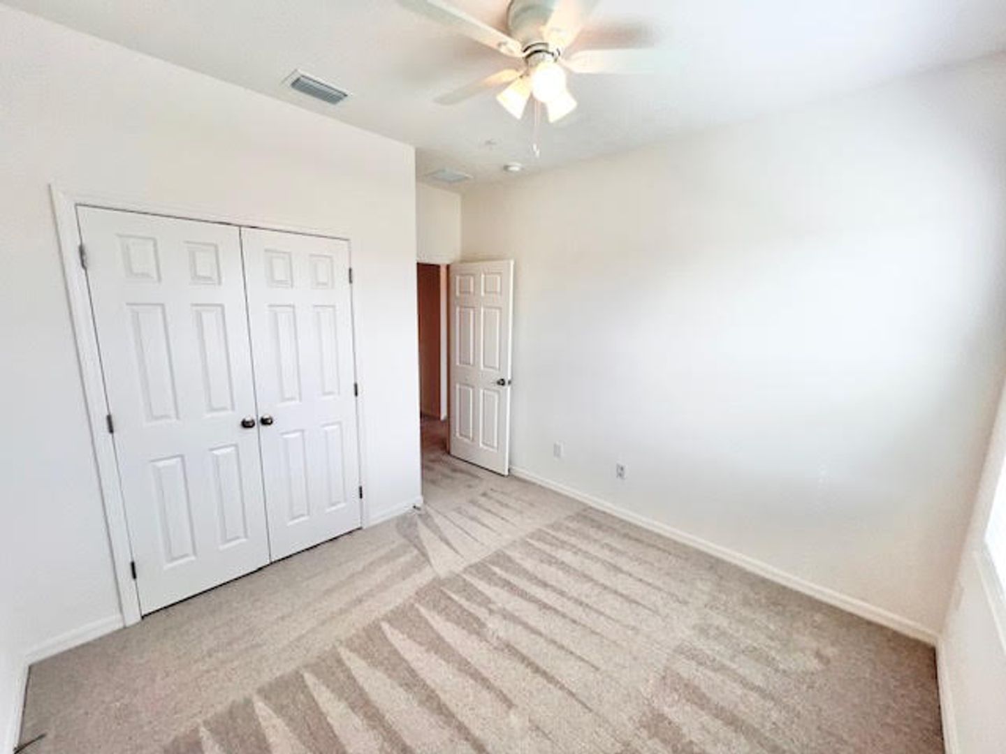 R1638A - 1638 Acclaim Road 10 of 12