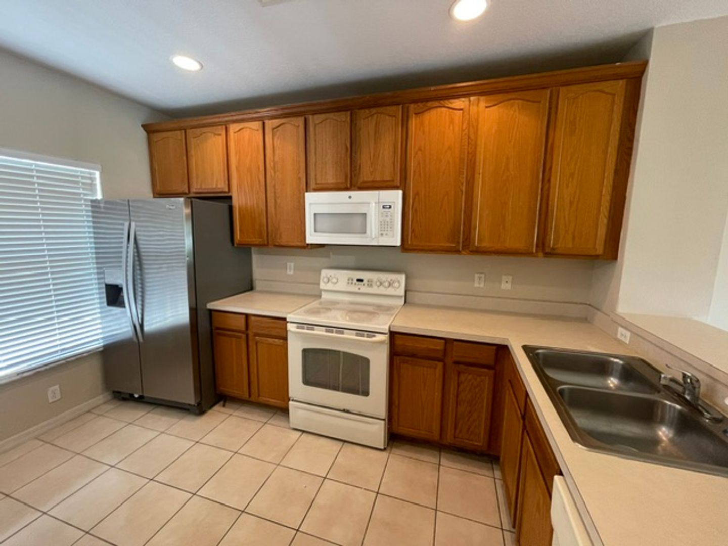 R10817 - 10817 Savannah Wood Dr Unit 201 7 of 12
