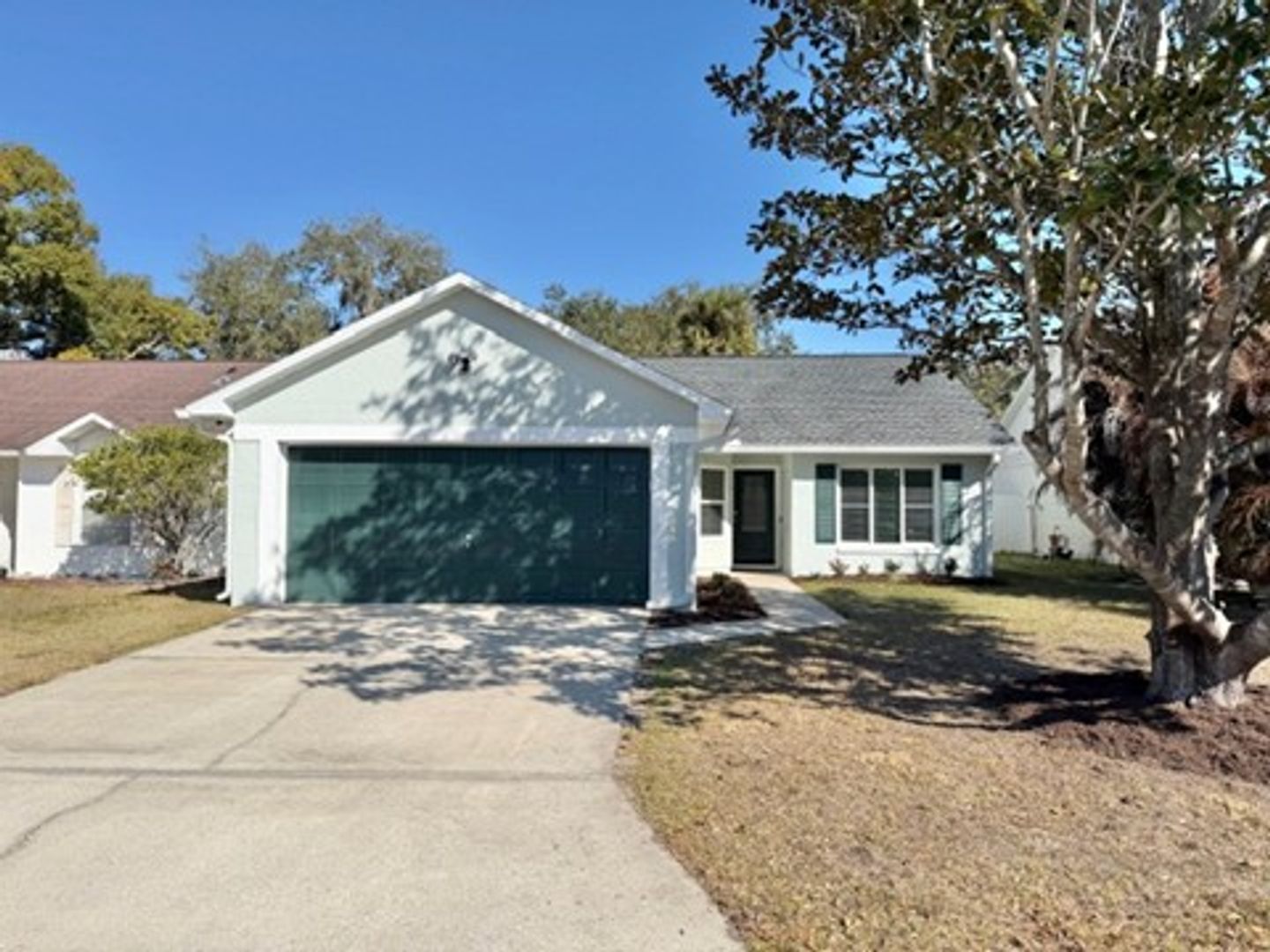 Sanford House: 118 Kelly Circle