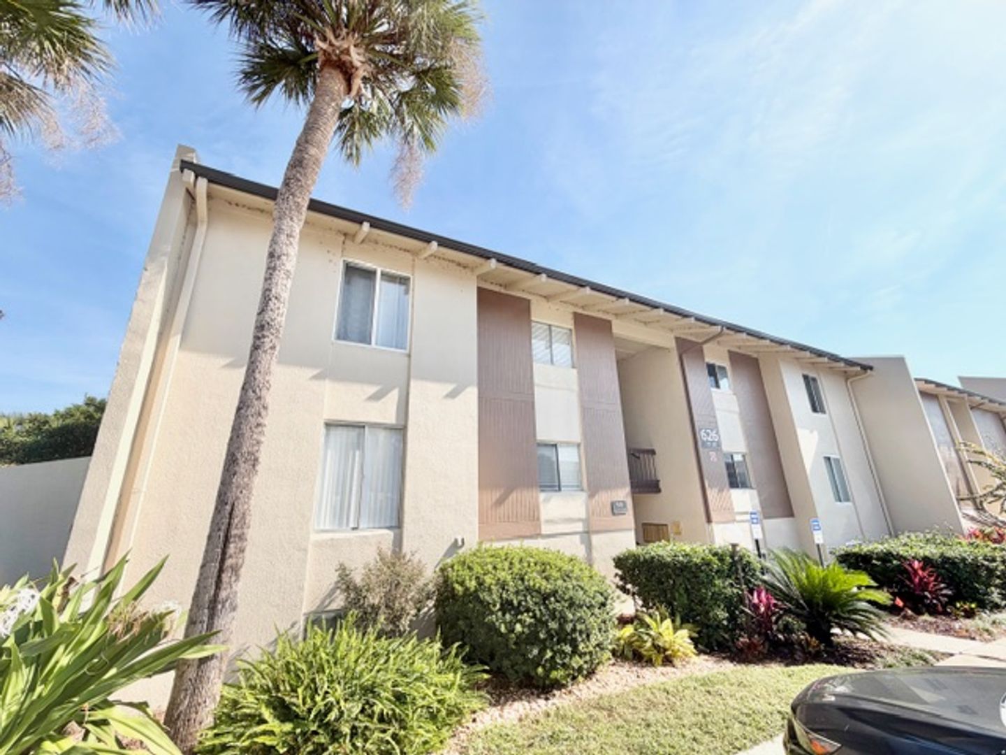Altamonte Springs House: 626 Orange Drive #242