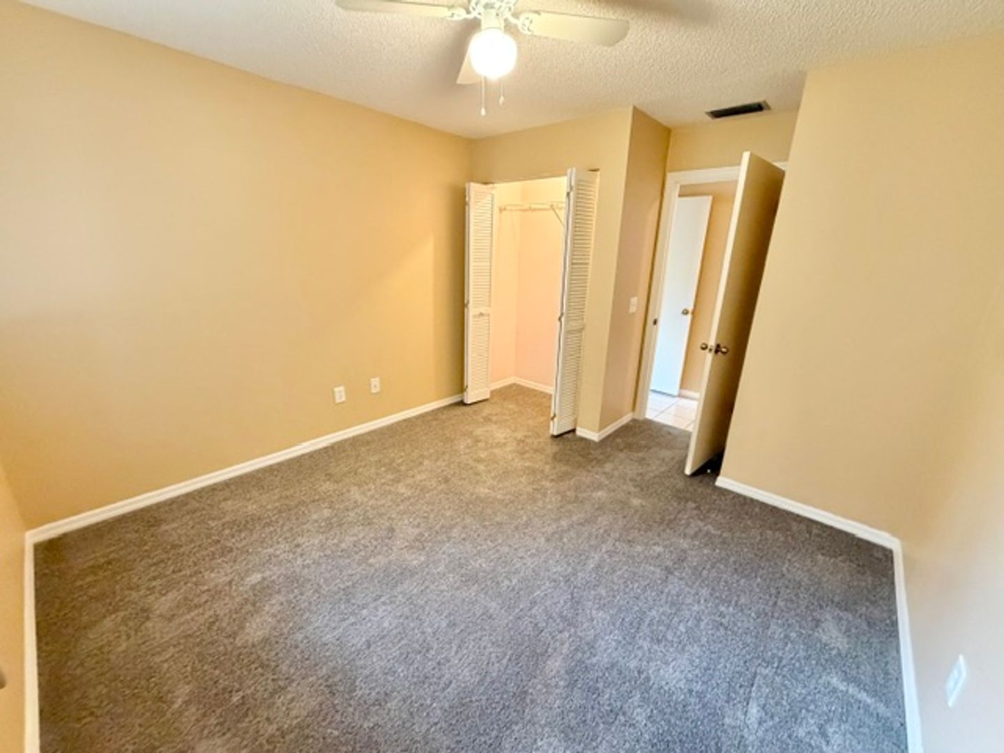 R101GR - 101 Grand Plaza Drive Apt F-4 11 of 12