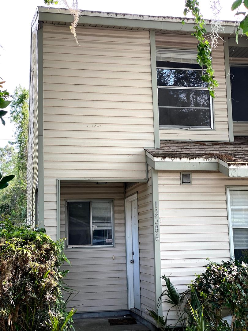r12086 - 12086 Mendel Drive 1 of 12