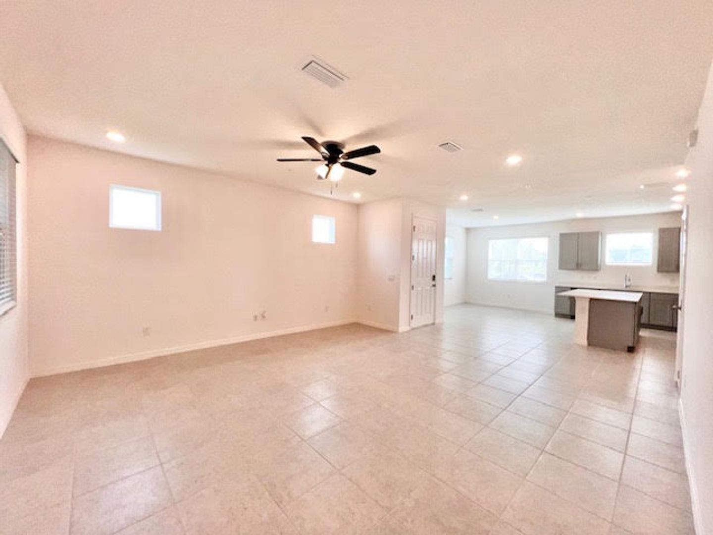 R1638A - 1638 Acclaim Road 8 of 12