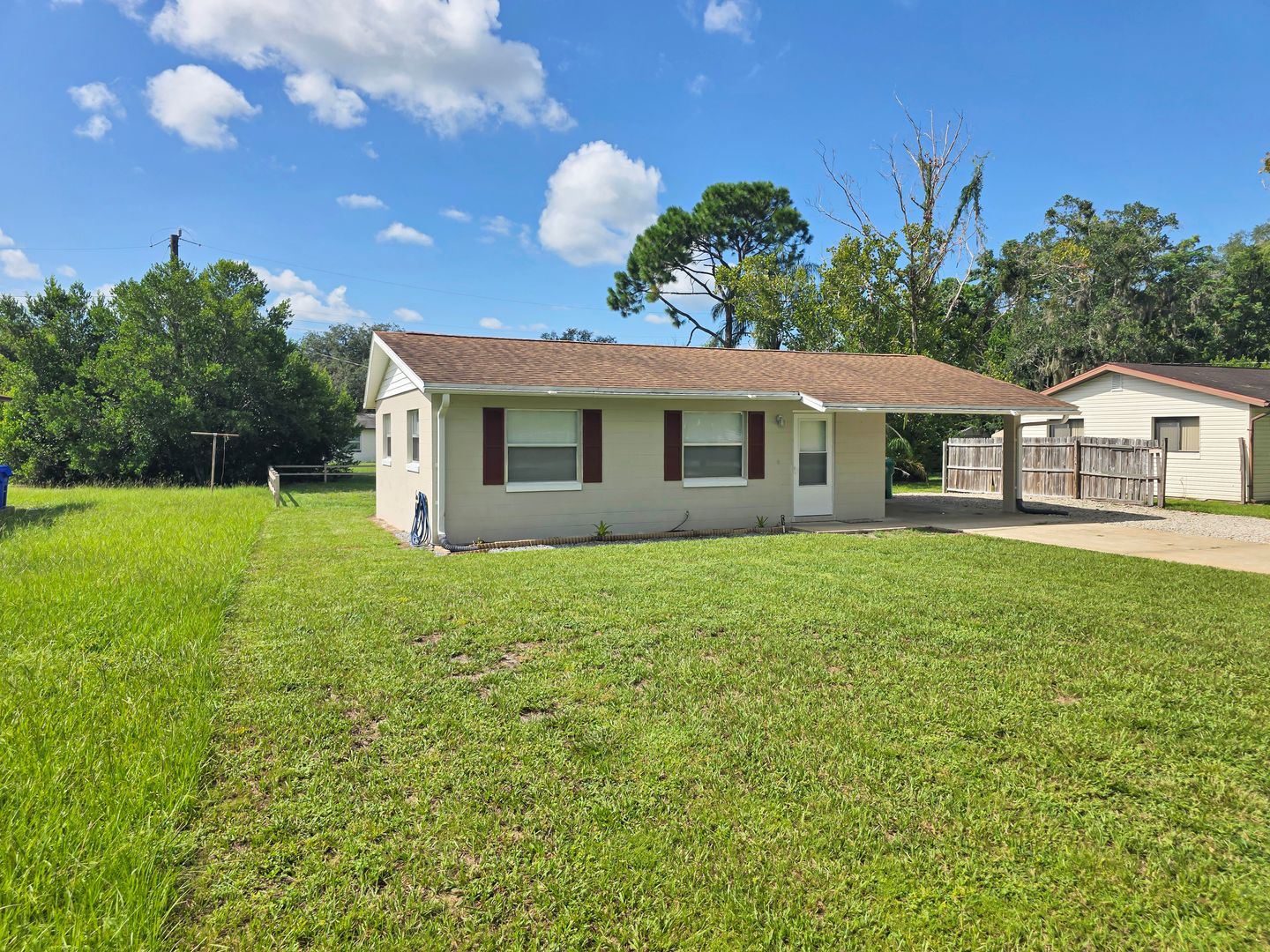 R185EL 185 E Lake Mary Ave 2 of 8