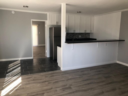 Prime Brentwood Living – Fully Remodeled 3 Bed / 2 Bath with Balcony – photo 1