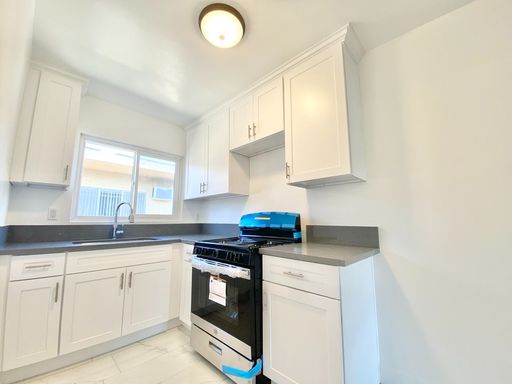 Studio 1 Bath Apartment at 917 N Hudson Ave. - 7, Los Angeles, CA – photo 1