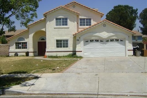 Wow!! Amazing 2 Story House In Quiet Cul De Sac – photo 1