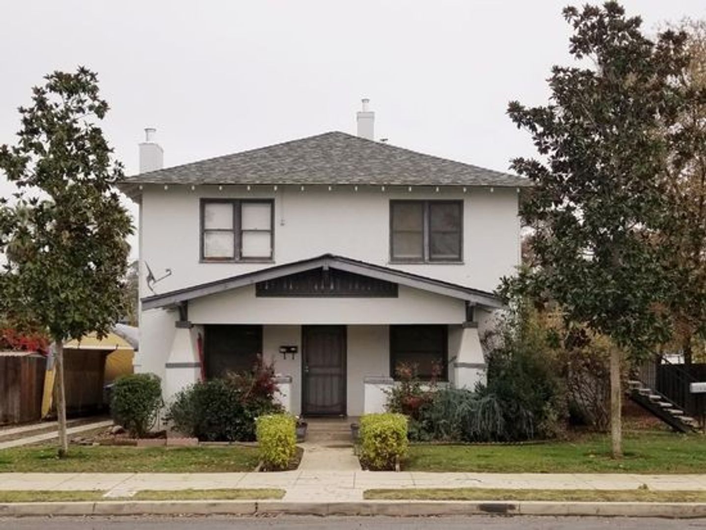 Visalla Apartment: 528 N Encina St.