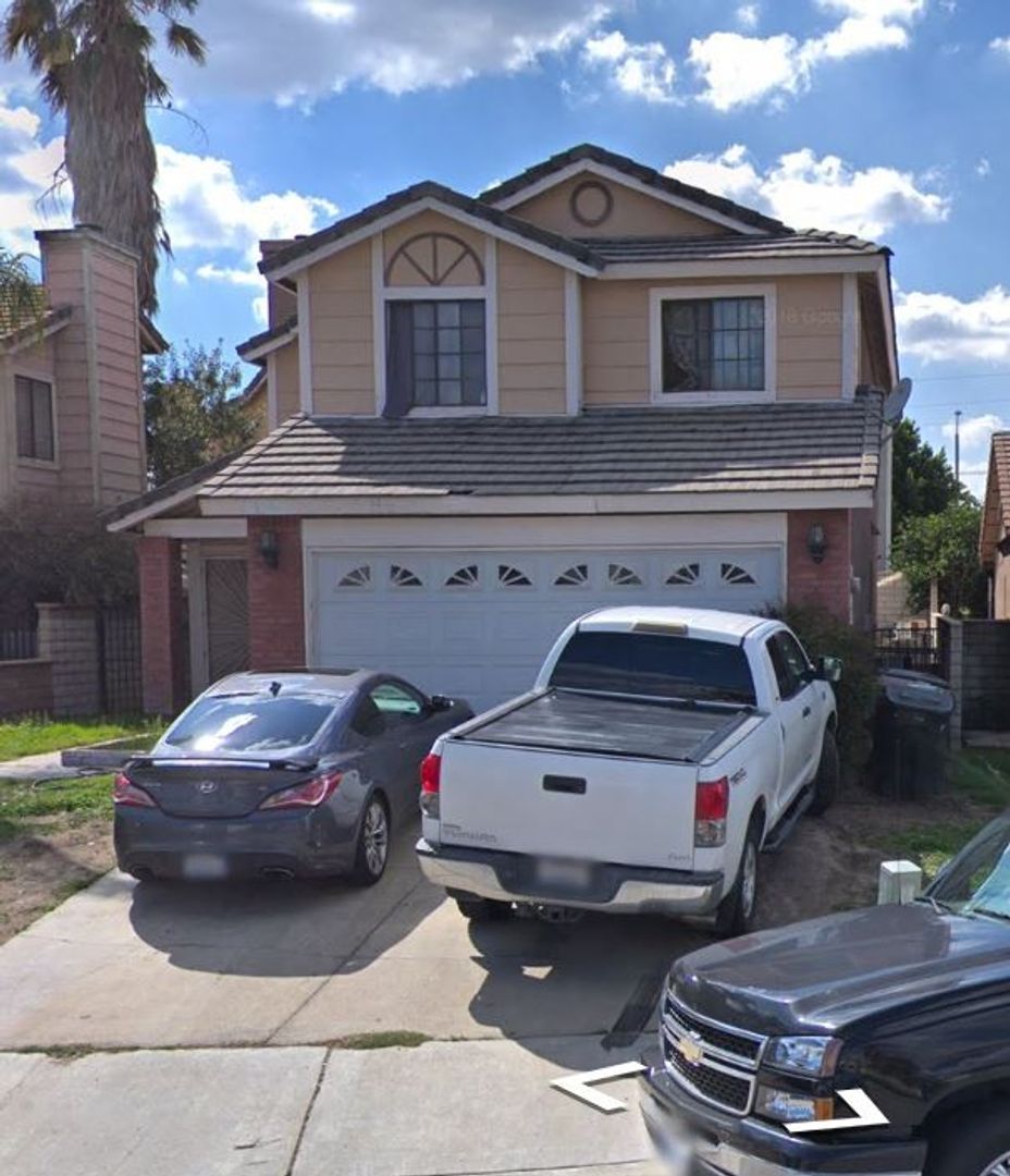 COLTON House: 1349 N HURRICANE AVE