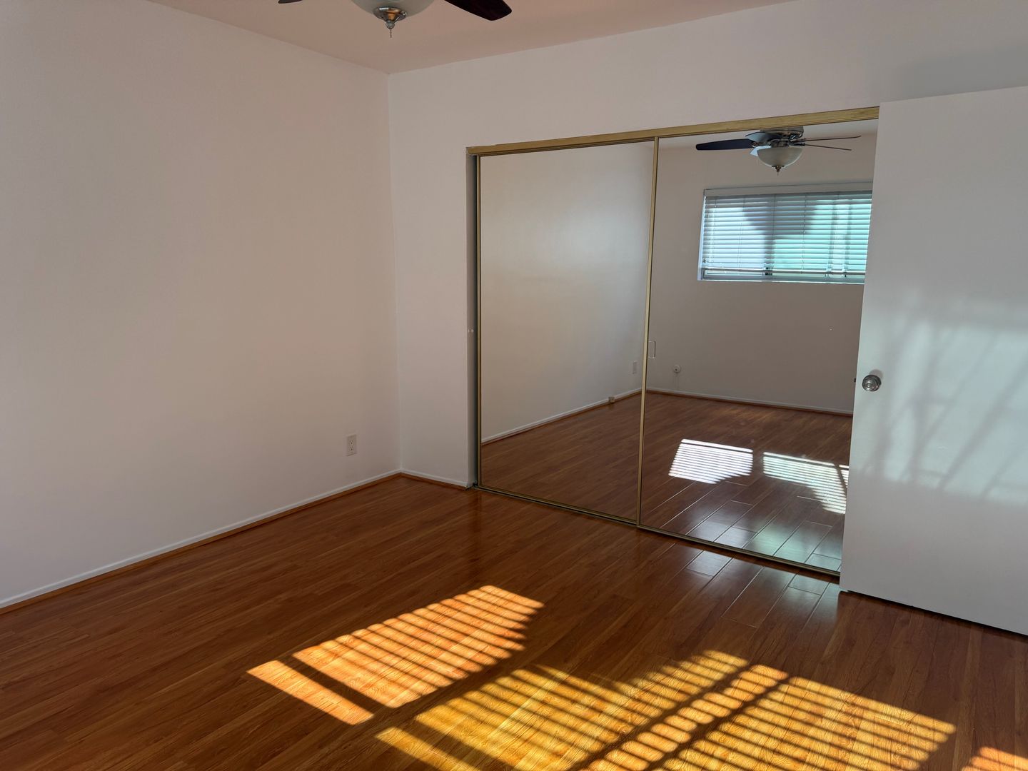 Los Angeles Apartment: 1424 N Poinsettia Pl.