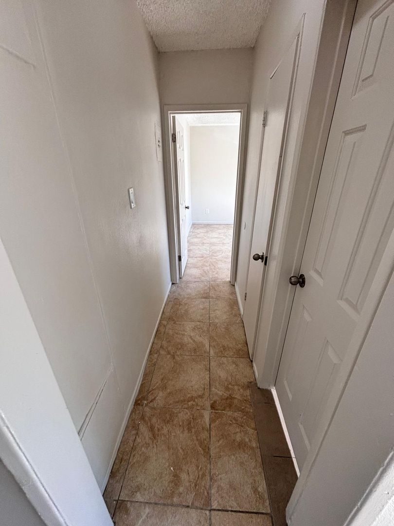 North Hills Apartment: 15252 Nordhoff St.