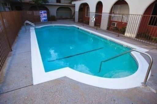 Stunning 1BR Retreat with Sparkling Pool - Move-In Ready in Van Nuys! – photo 1