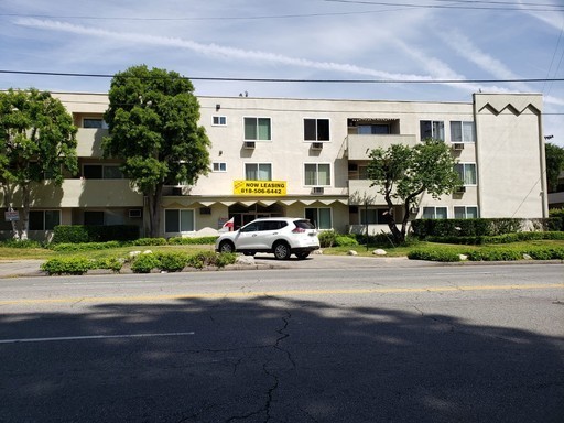 Sherman Oaks Apartment: 5000 Coldwater Canyon Ave.