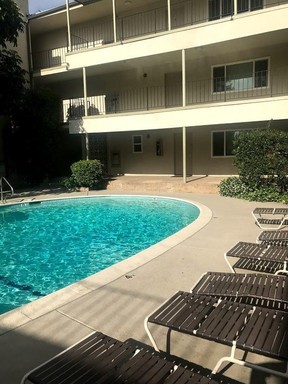 WOW!! MASSIVE CONDO STYLE REMODELED SHERMAN OAKS UNIT WITH BALCONY!! – photo 1