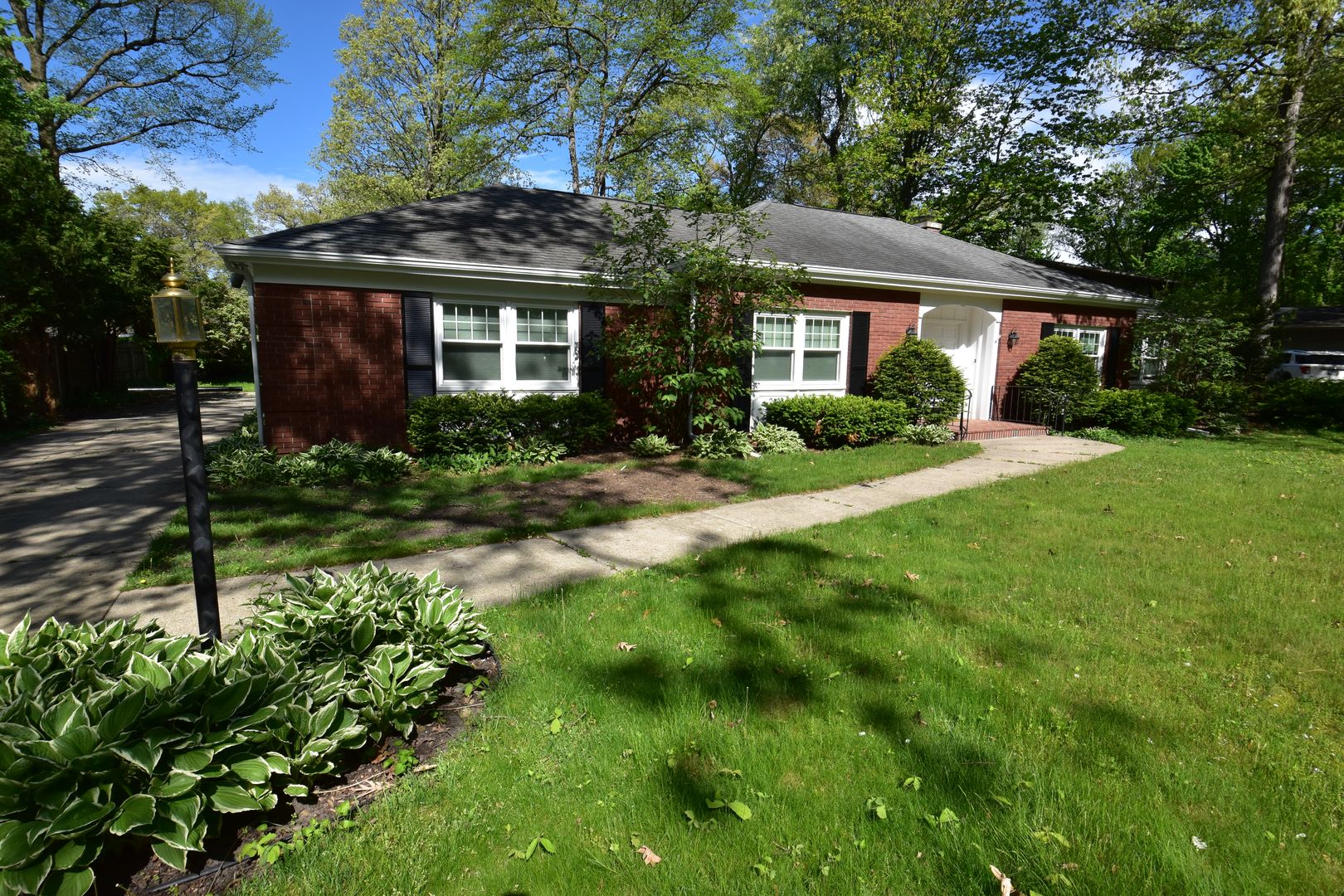 Mishawaka House: 54579 Whispering Oak Drive