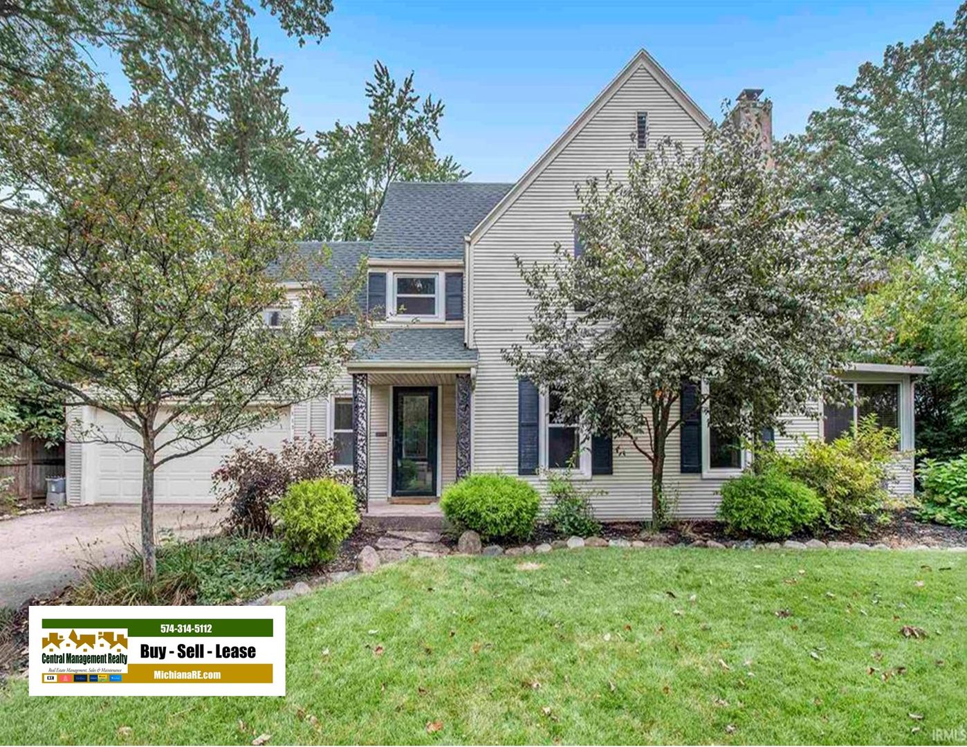 South Bend House: 322 S Twyckenham